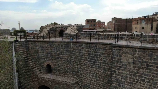 Diyarbakır Surları’nın Bazı Burçları Kiraya Verildi: Turizmi Nasıl Etkileyecek?