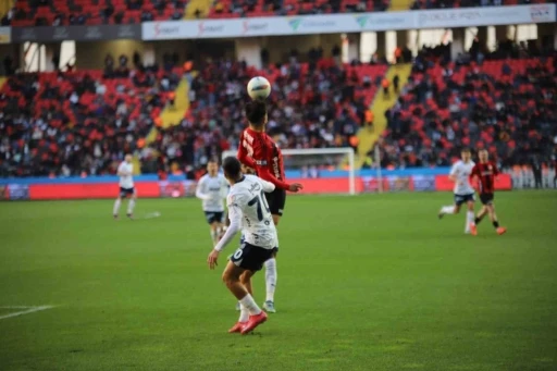 Fenerbahçe Gaziantep FK'yı Mağlup Ederek Çeyrek Finale Yükseldi