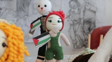 Gaziantep Anneleri Filistinli Çocukları Mutlu Etmek İçin Amigurumi Bebekler Üretiyor