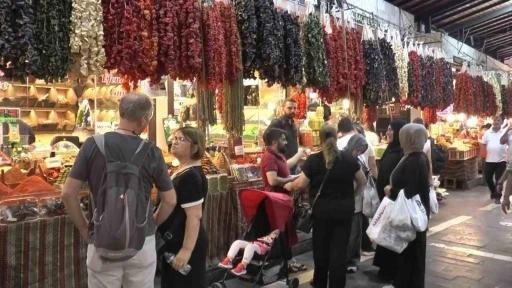 Gaziantep'te Kış Hazırlıkları: Doğal Lezzetler Tezgahlarda