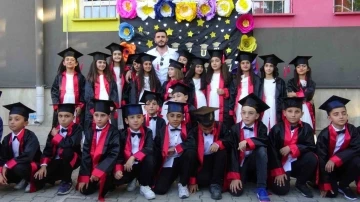 Gercüş Cumhuriyet İlkokulu'nda Unutulmaz Mezuniyet Töreni