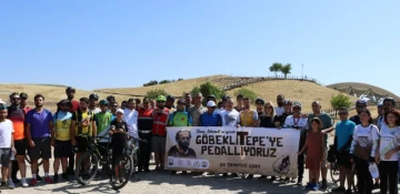 Göbeklitepe'yi Dünyaya Tanıtan Prof. Dr. Schmidt Anısına Bisiklet Turu Düzenlendi