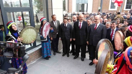 Halk Kütüphanesi Açılışı Medeniyet Yürüyüşüne Yeni Bir Adım