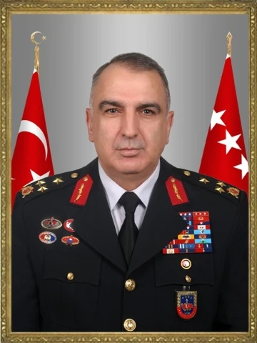 Halkın 'Zafer Babası' Sessizce Emekli Edildi