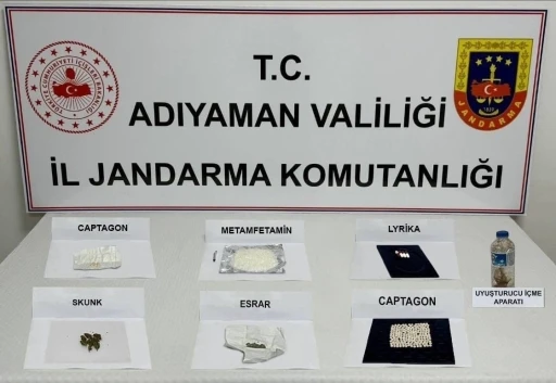 Jandarma Ekipleri Uyuşturucu Tacirlerine Göz Açtırmıyor