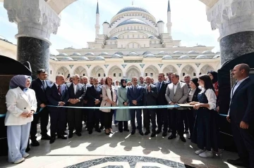 Kadınların El Emeği Şahinbey Millet Camii ve Külliyesi'nde Sergilendi