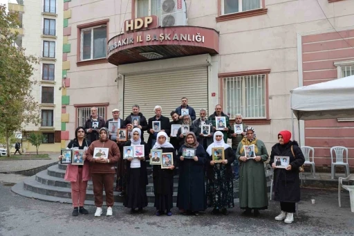 Kanser Hastası Anne, Diyarbakır’da Evladına Kavuşmayı Bekliyor