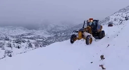 Kar Nedeniyle Kapanan 129 Kilometrelik Yol Ulaşıma Açıldı