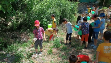 Mardin'de Çocuklar Çevre Temizliği Yaptı