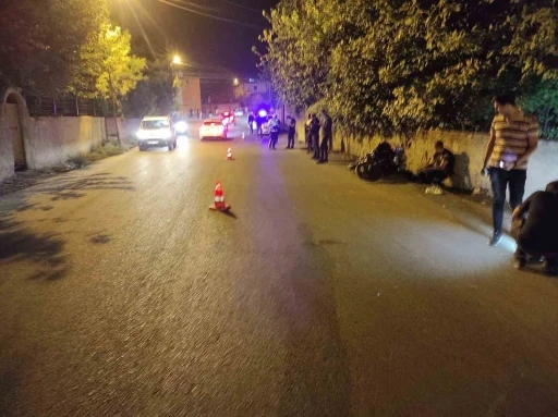 Polise Çarpıp Kaçan Ehliyetsiz Sürücü Yakalandı