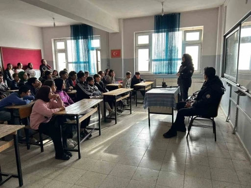 Polislik Mesleği Hakkında Bilinçlendirme Toplantısı Düzenlendi