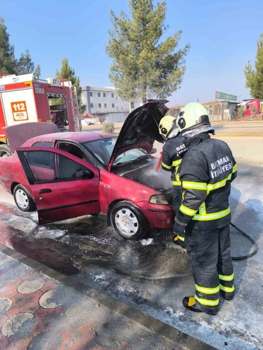 Seyir Halindeki Otomobil Yandı