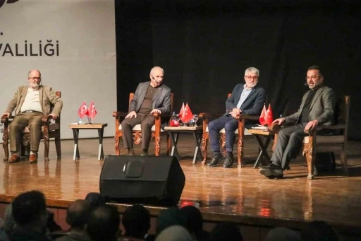 Şiir Akşamları’na Yoğun İlgi Unutulmaz Bir Gece