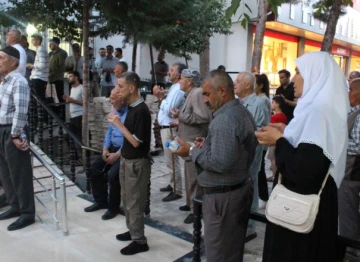 Siirt'te Hacı Adayları Dualarla Kutsal Topraklara Uğurlandı