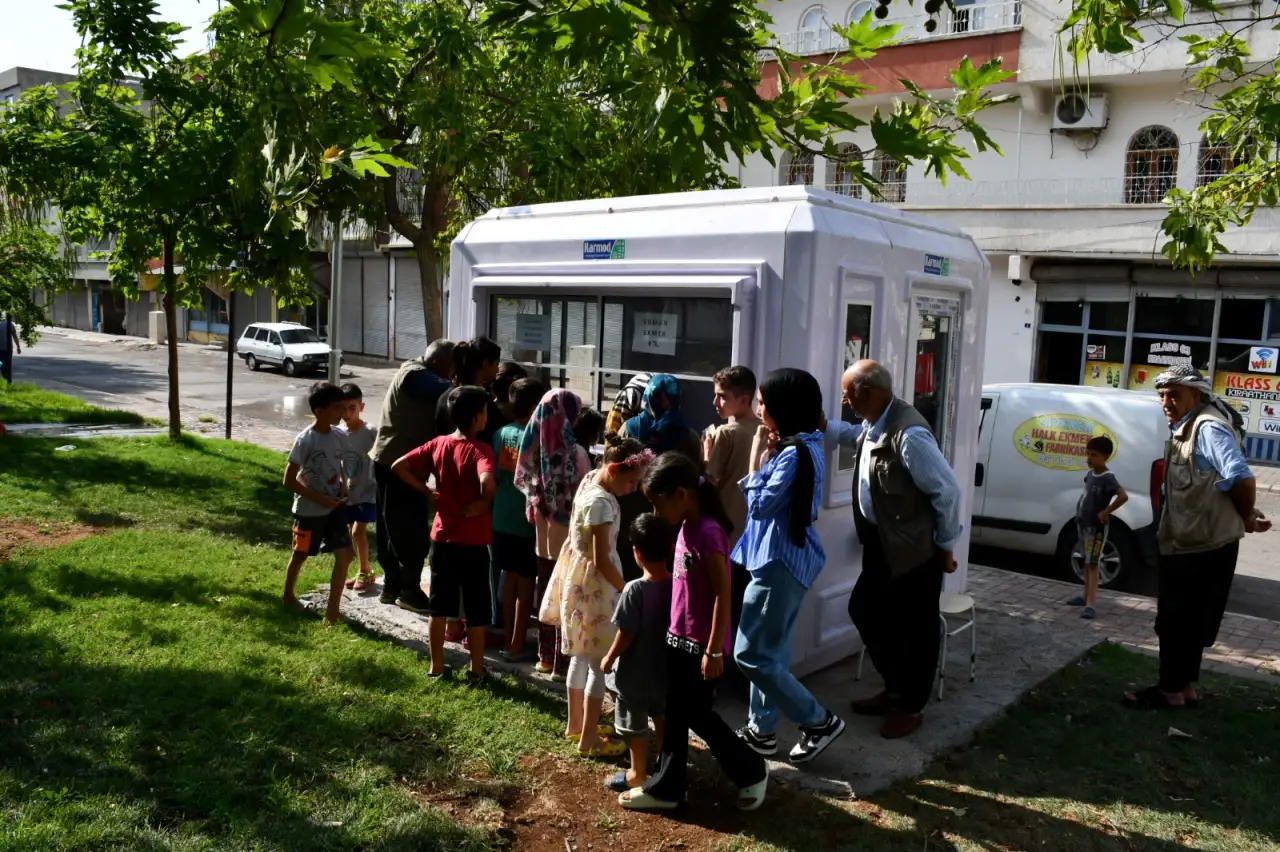 Siverek'te Halk Ekmek Satış Noktaları Hizmete Girdi