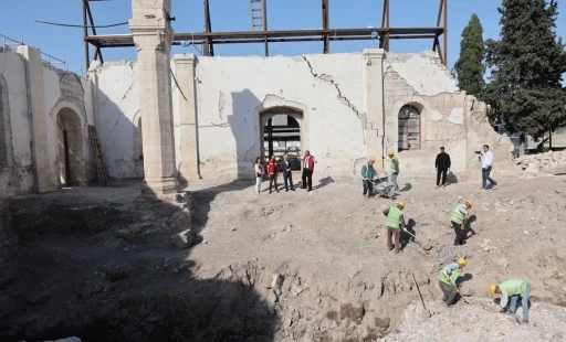 Tarihi Ulu Cami, Depremin Ardından Yeniden Ayağa Kalkıyor