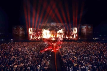 Tarkan ve Ceza Rüzgarı: Fanta Fest’in Büyüleyici Atmosferi