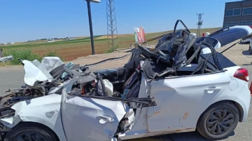  Tıra Çarpan Otomobilin Sürücüsü Öldü