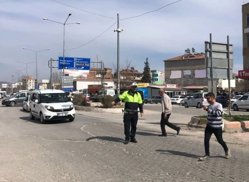 Yayalara Trafik Eğitimi: Güvenli Yollar İçin Bilinçlenme Zamanı