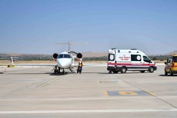  Yenidoğan Bebek Ambulans Uçakla Sevk Edildi