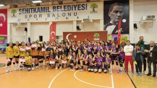 Yıldız Kızlar Voleybol Turnuvası Sona Erdi