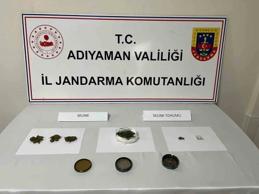 Yol Kontrolünde Uyuşturucu Madde Ele Geçirildi